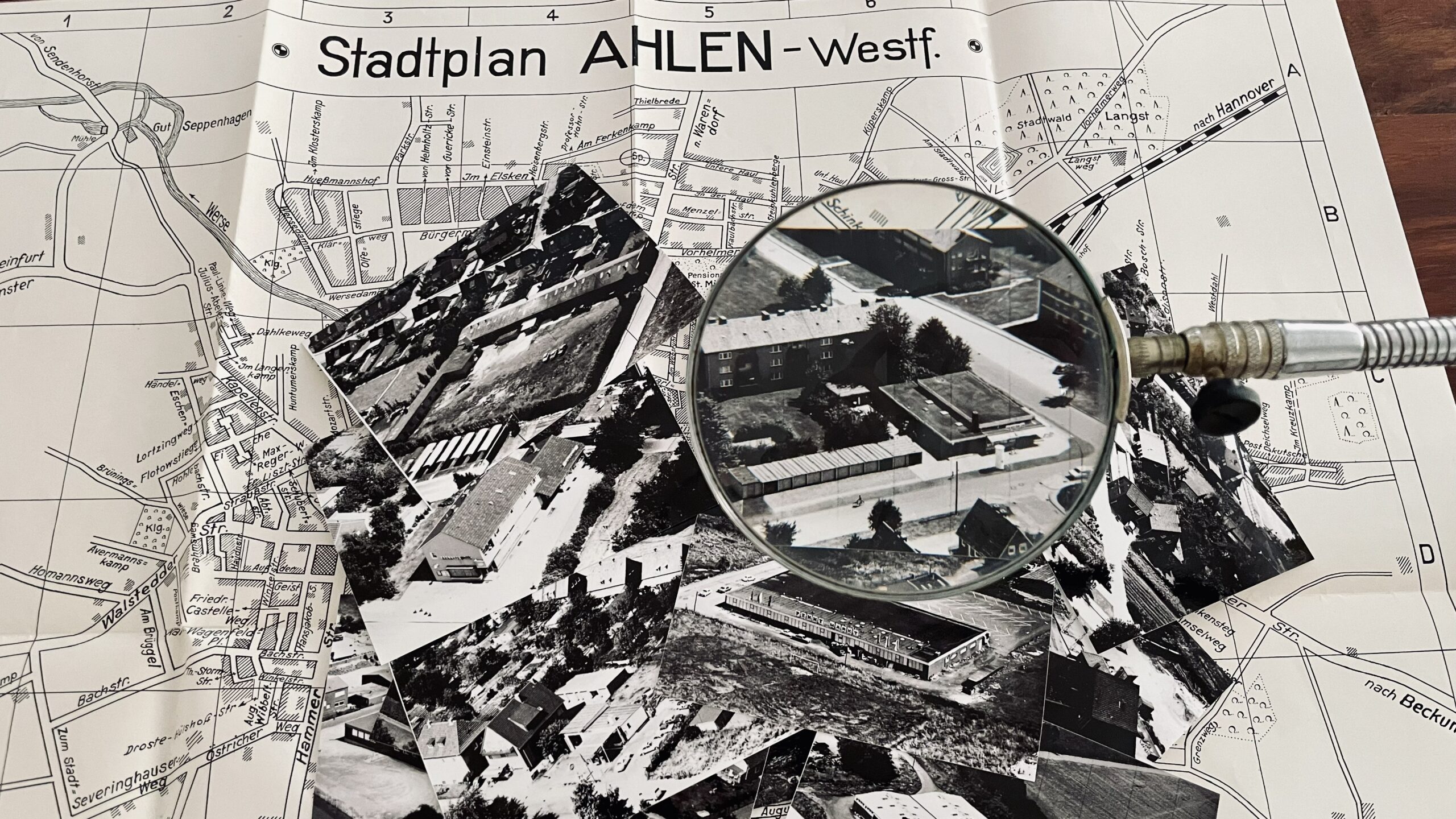 Fotos die auf einm Stadtplan lieven